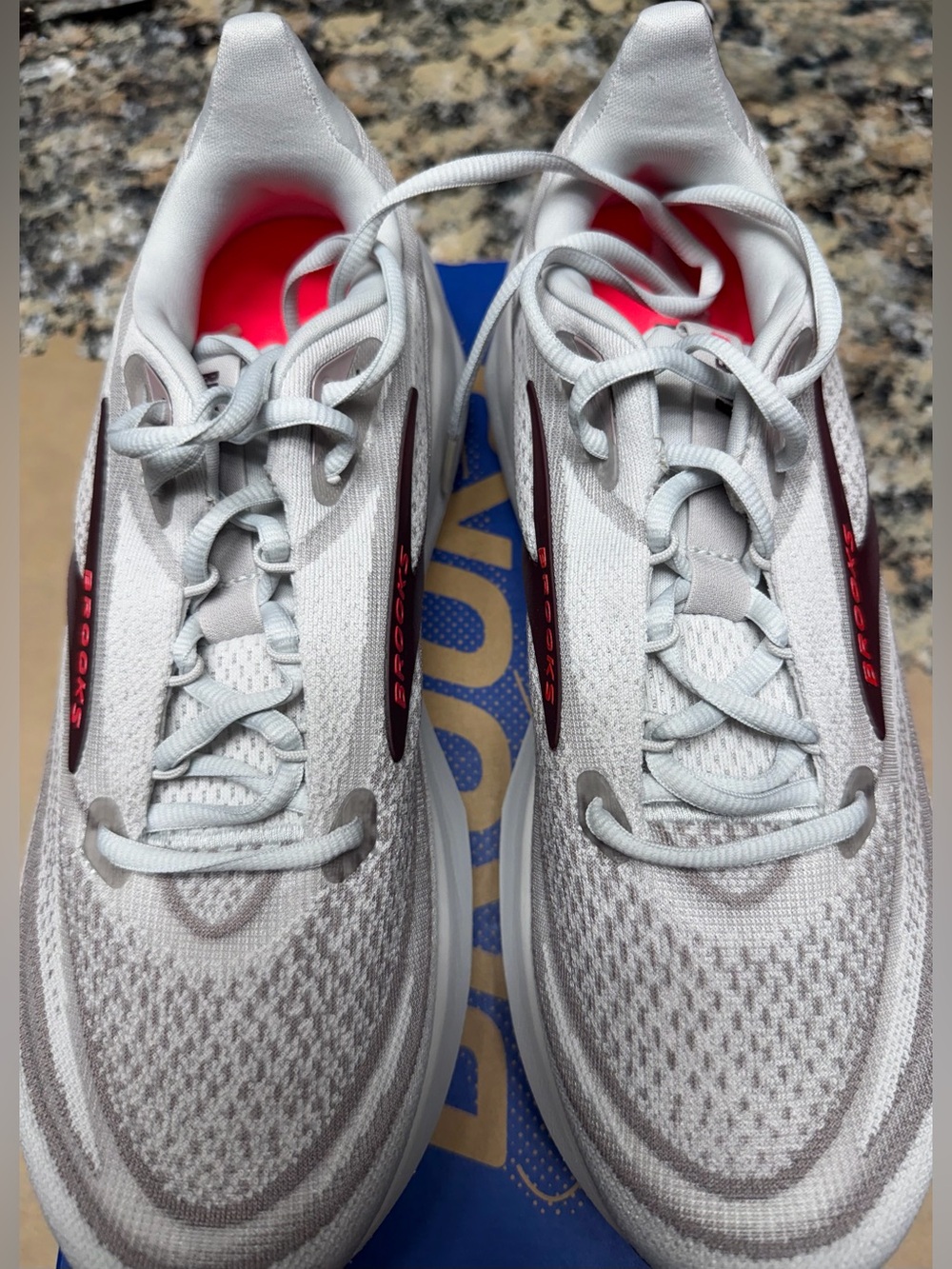 Brooks women’s 10 revel 9 shoes- new in box